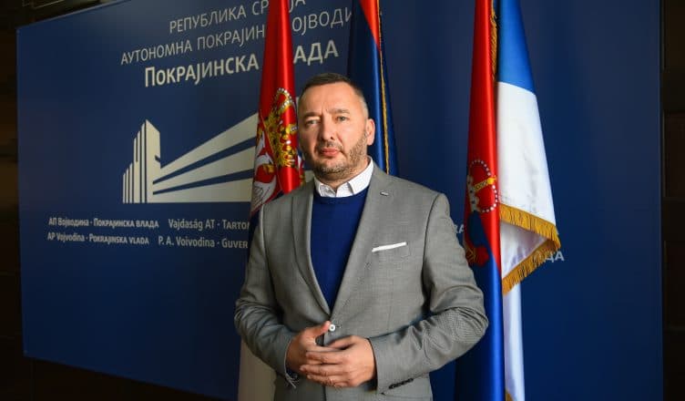Intervju Predraga Vuletića, pokrajinskog sekretara za UN Women kancelariju u Srbiji — naslovna