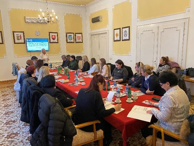 Javna rasprava Predloga nacrta Programa za zaštitu žena od nasilja u porodici i partnerskim odnosima i drugim oblicima rodnog zasnovanog nasilja za period 2022. do 2026. godine — naslovna